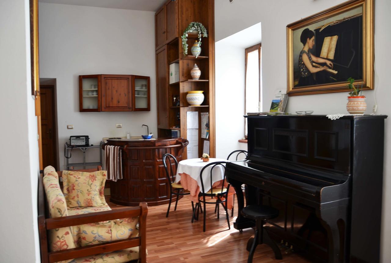 B&B Palazzo Sassatelli Cascia Dış mekan fotoğraf